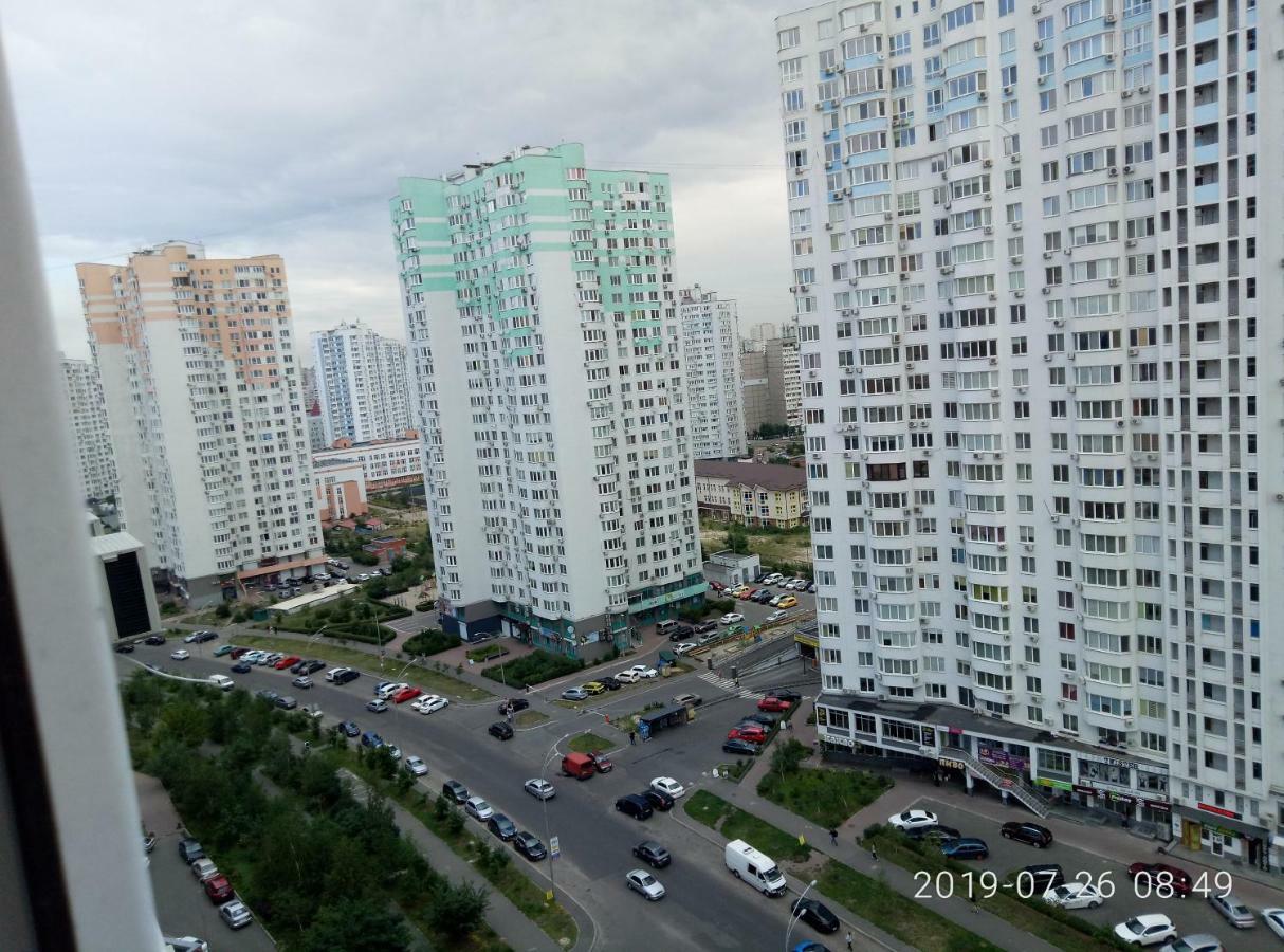 Люкс Апартаменты На Позняках Kyjev Exteriér fotografie